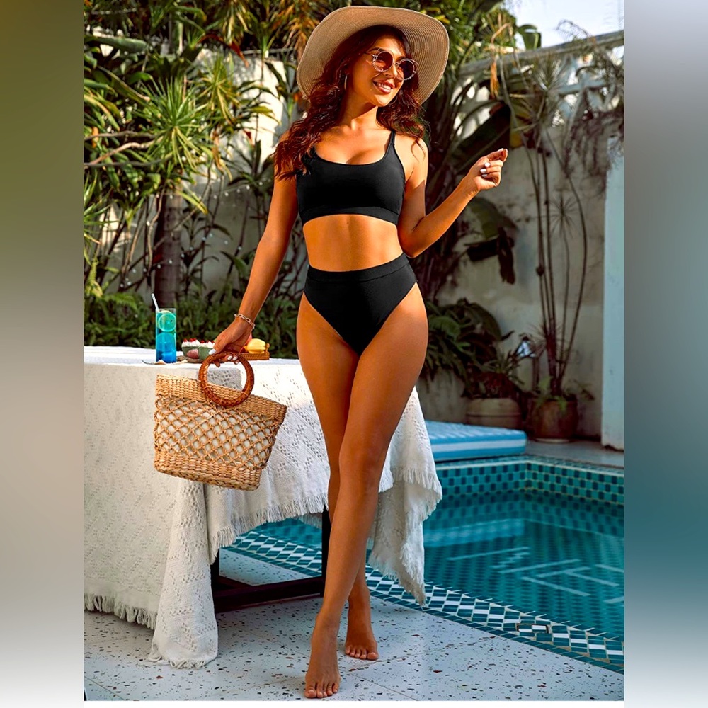NWT BIKINI SET, Black , Small